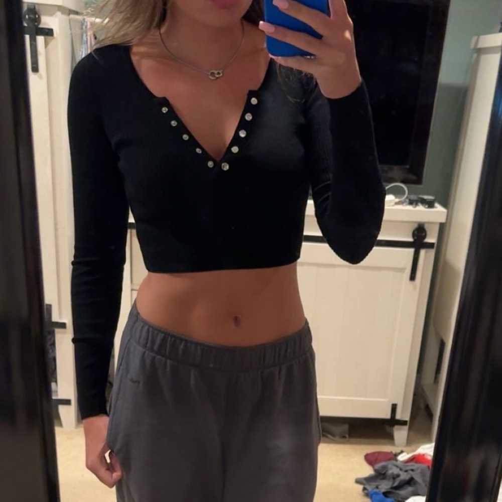 Black V-Neck Buttoned Women's Top